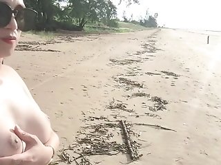 Sexy Hot She-male In The Milky Sand Beach Onanism